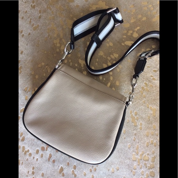 ⭐️SOLD⭐️Marc Jacobs Empire City Crossbody Bag $375 - Picture 7 of 8